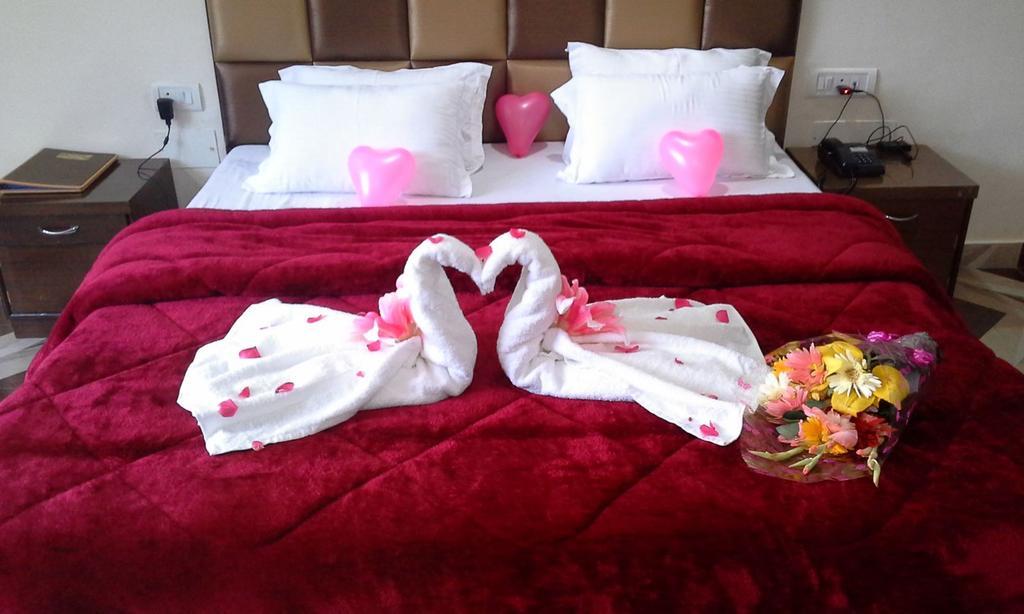 Marina Beach House Hotel Puri Room photo